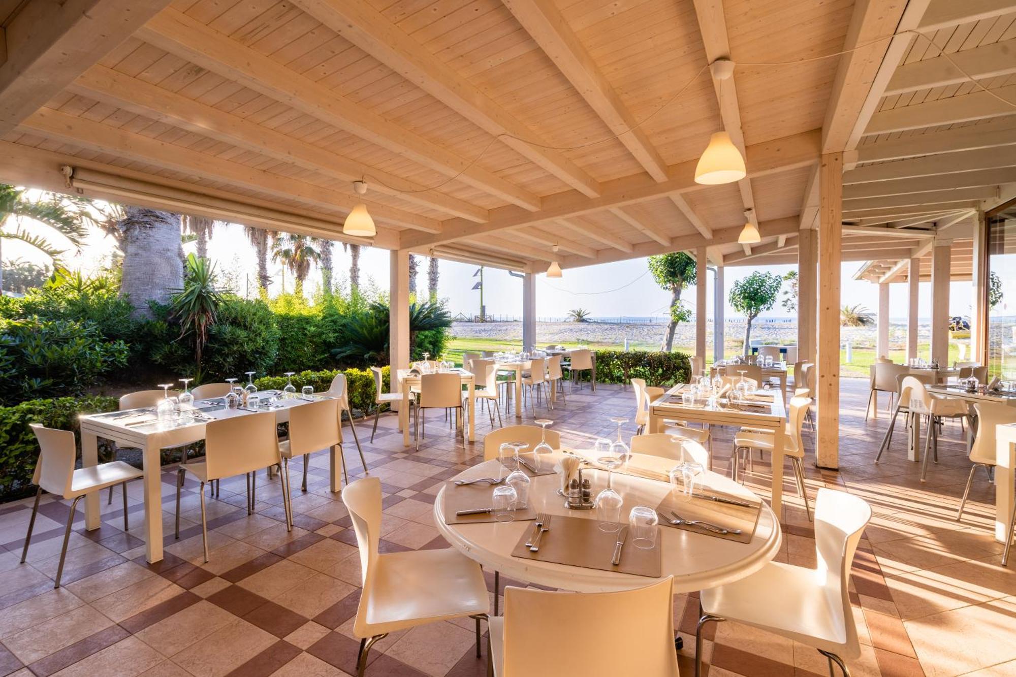 Le Dune Beach Club Messine Extérieur photo