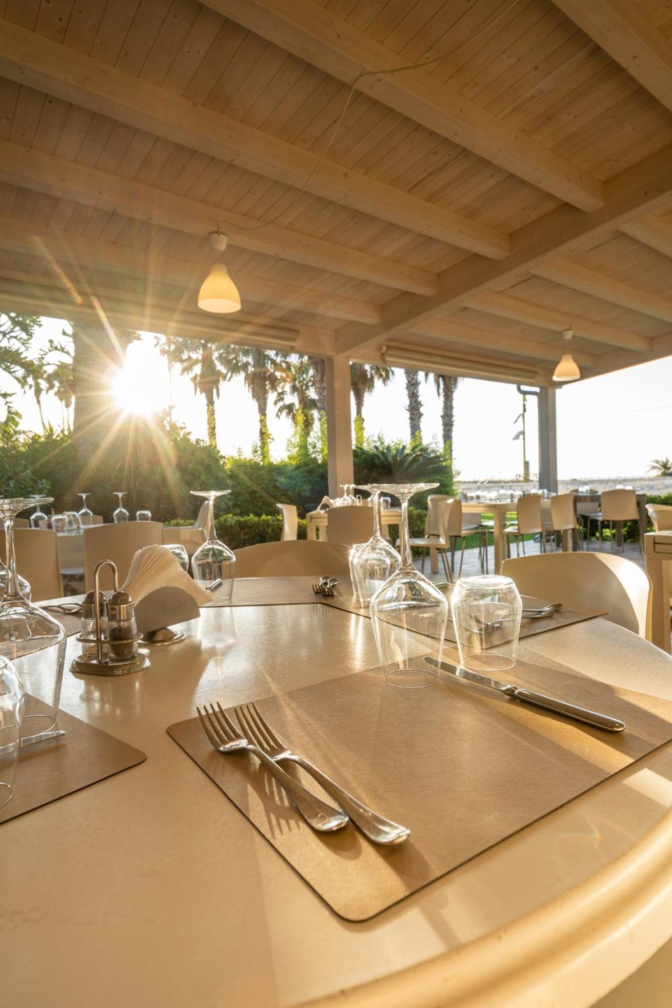 Le Dune Beach Club Messine Extérieur photo