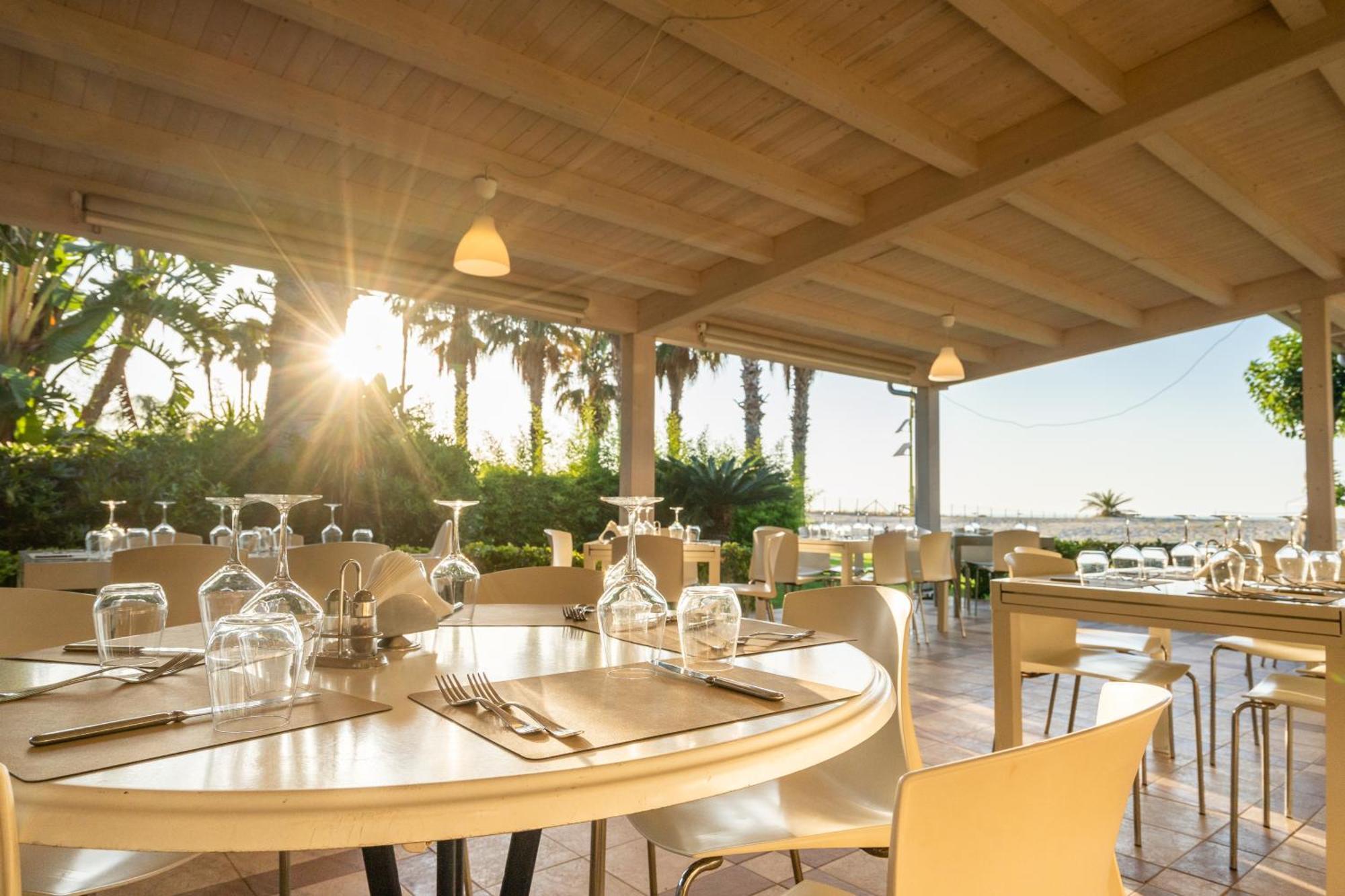 Le Dune Beach Club Messine Extérieur photo